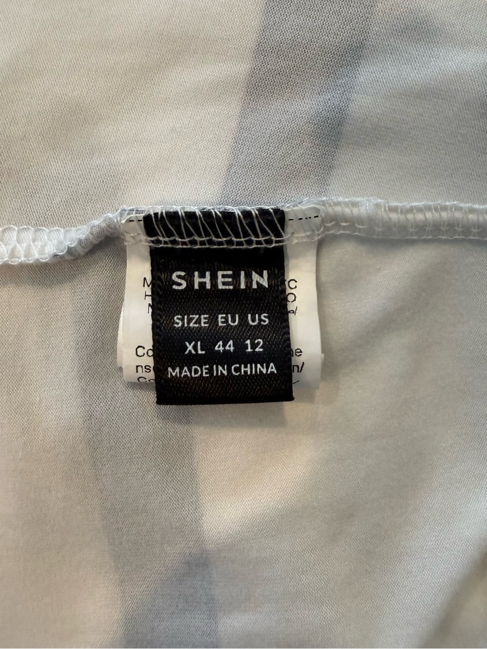 Skirt and Crop Top Set Size XL - Picture 9 of 9